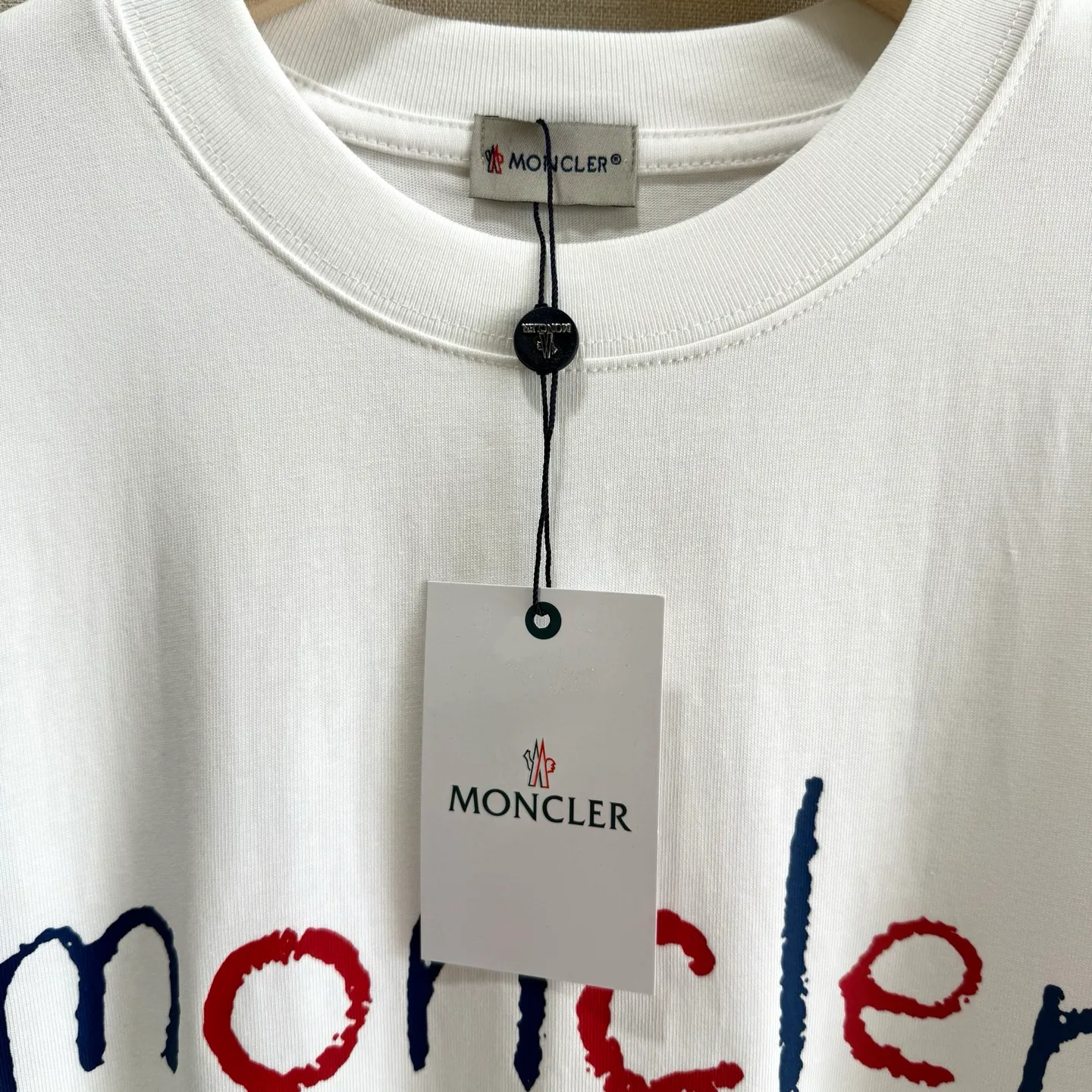 TM 1048 MONCLER ：280 32 ： Hot Sale os 200 ：White Black Size：S M L XL
